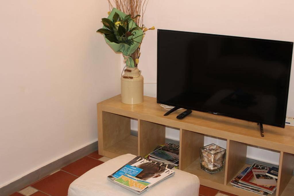 Santa Maria Novella Station Florentine Apartment Floransa Dış mekan fotoğraf